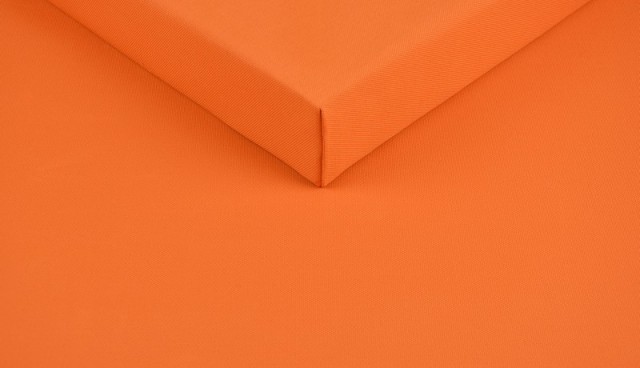 7015